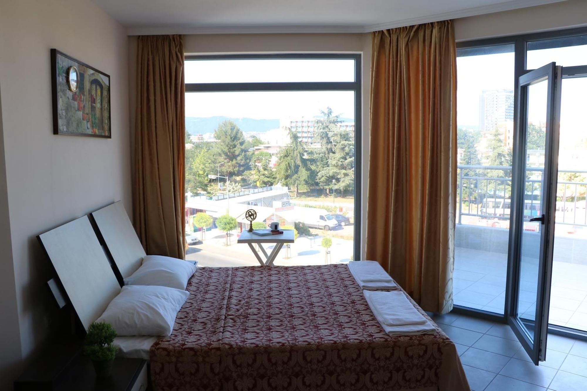 Persani Hotel-Free Parking ซันนีบีช ภายนอก รูปภาพ