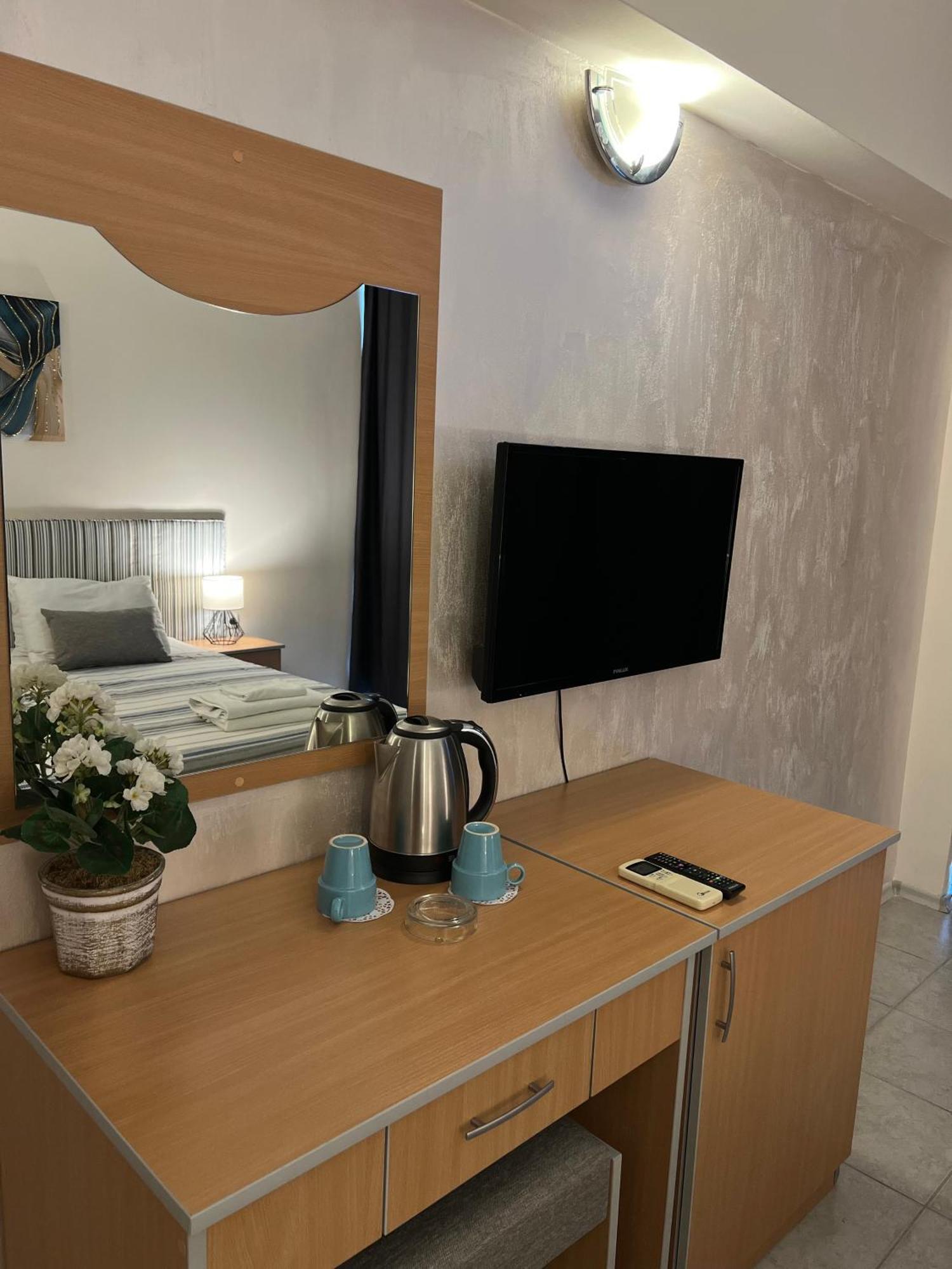 Persani Hotel-Free Parking ซันนีบีช ภายนอก รูปภาพ