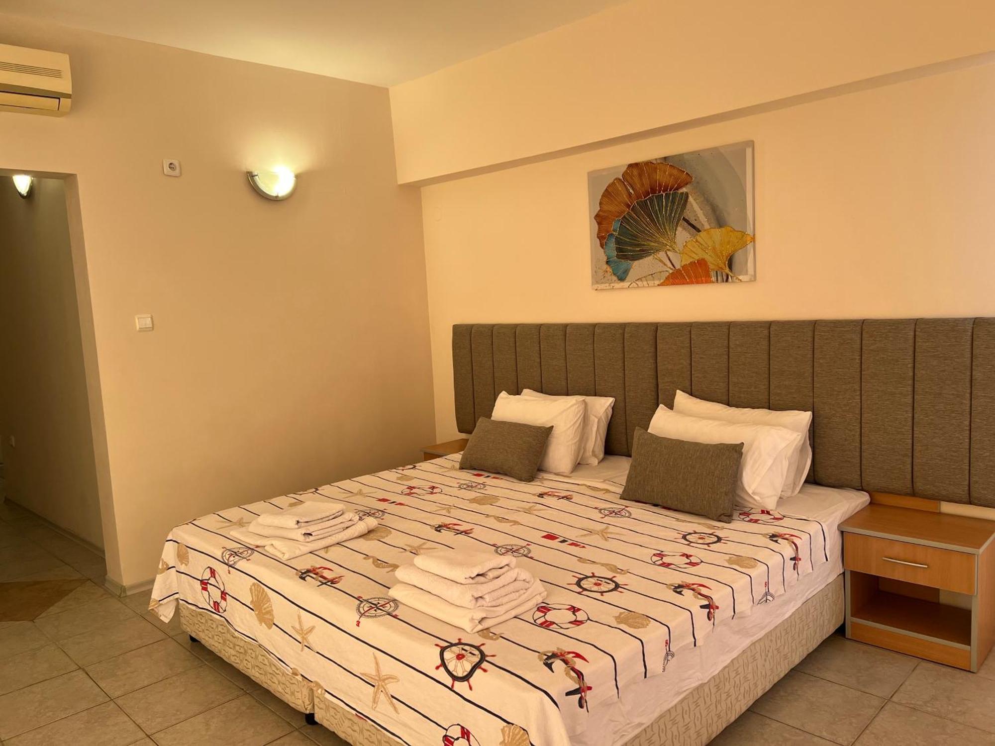 Persani Hotel-Free Parking ซันนีบีช ภายนอก รูปภาพ