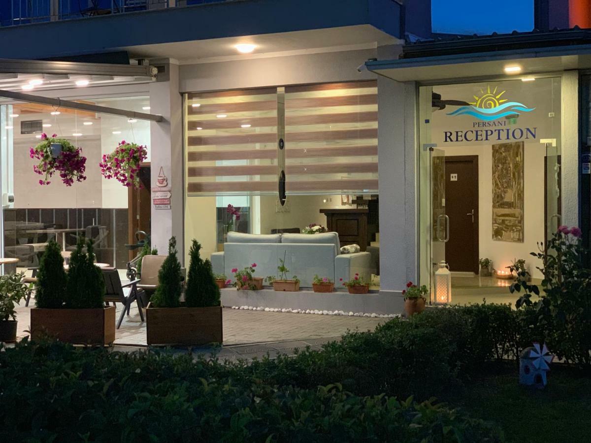Persani Hotel-Free Parking ซันนีบีช ภายนอก รูปภาพ